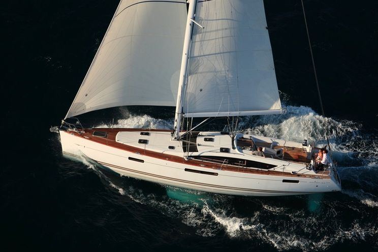 Charter Yacht Jeanneau 53 - 5 Cabins - Athens