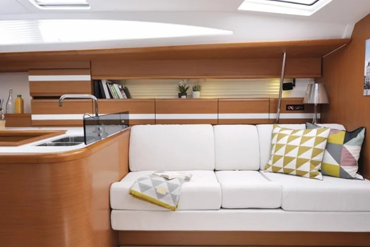 Charter Yacht Jeanneau 53 - 5+1 Cabins - Amalfi Coast