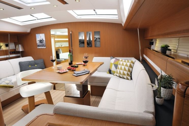 Charter Yacht Jeanneau 53 - 5+1 Cabins - Amalfi Coast