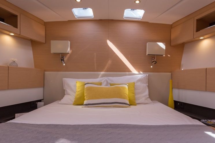 Charter Yacht Jeanneau 57 - 5 Cabins - Trogir