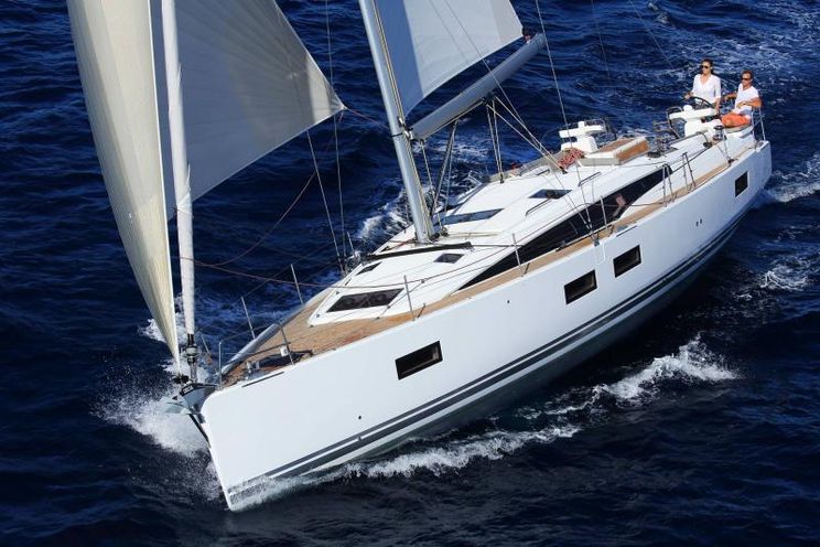 Charter Yacht Jeanneau 51 - 3 Cabins - Annapolis