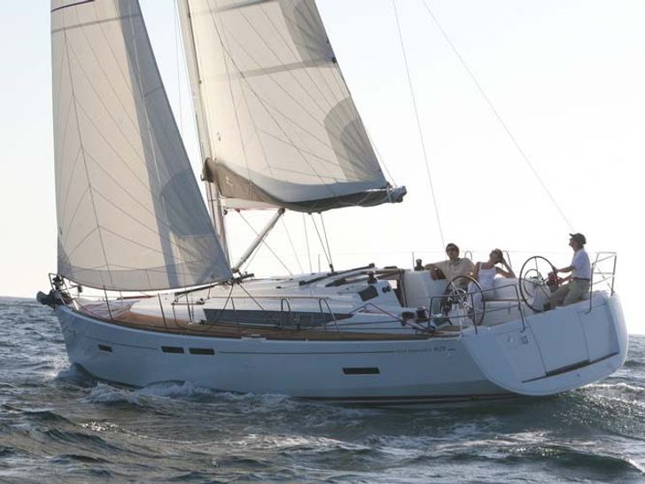 Jeanneau Sun Odyssey 409 - Sailing Jeanneau Sun Odyssey 409 - Sailing
