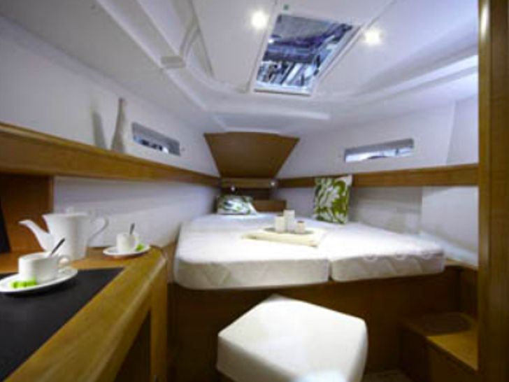 Sun Odyssey 439 Sun Odyssey 439