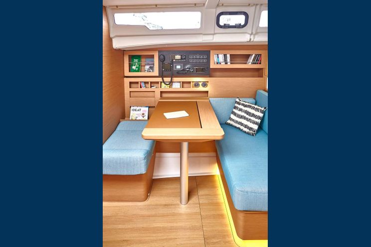 Charter Yacht Jeanneau Sun Odyssey 490 - 3 Cabins - 2020 - Annapolis