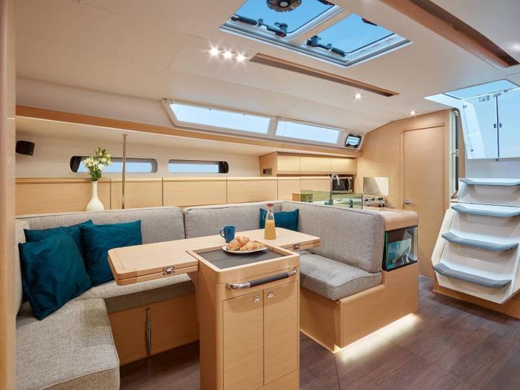 Jeanneau Sun Odyssey 449 Salon Jeanneau Sun Odyssey 449 Salon