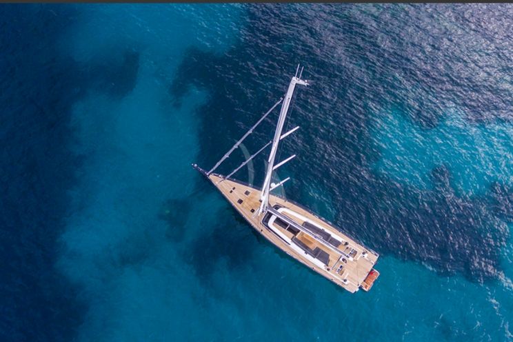 Charter Yacht JIKAN - Advanced Yachts A80 - Portisco - Naples - Sicily - Sardinia - Riviera - Corsica