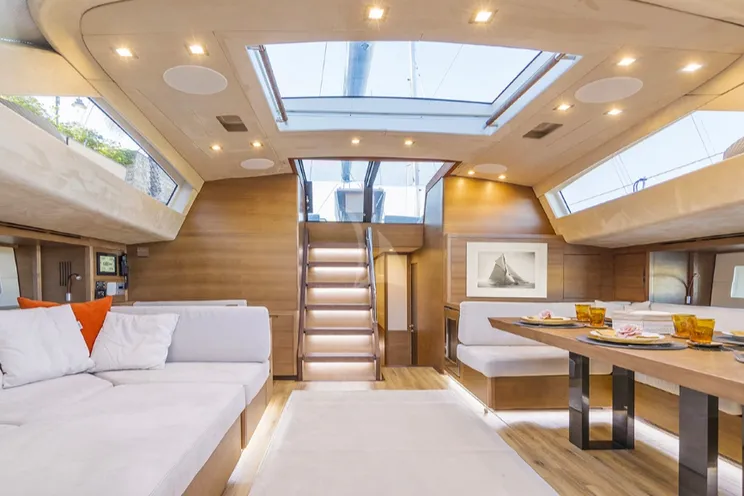 Charter Yacht JIKAN - Advanced Yachts A80 - Portisco - Naples - Sicily - Sardinia - Riviera - Corsica