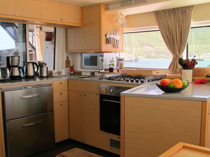 JOY - Lagoon 52 JOY - Lagoon 52