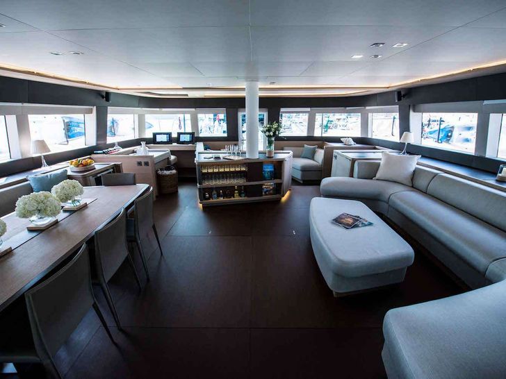 JOY Lagoon Seventy 7 saloon JOY Lagoon Seventy 7 saloon