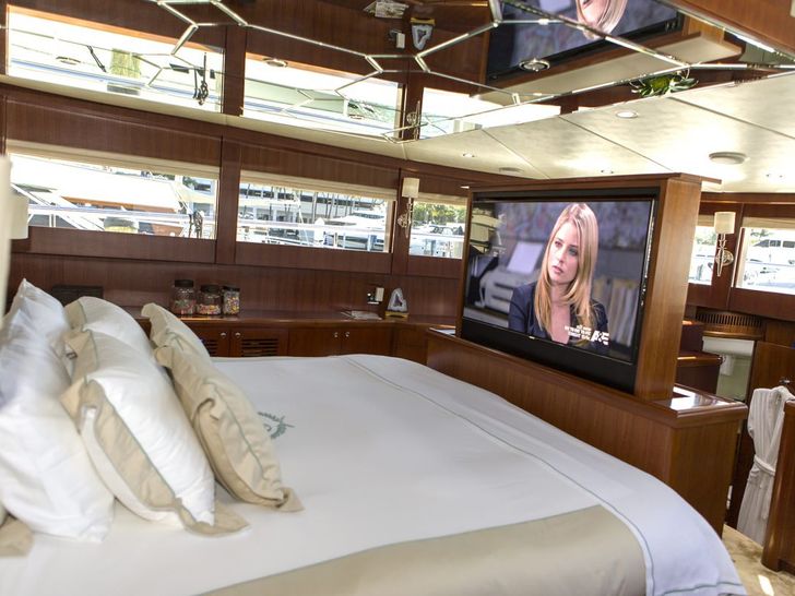 Miami Day Charter Yacht JULIA DOROTHY Johnson 103 Master Cabin