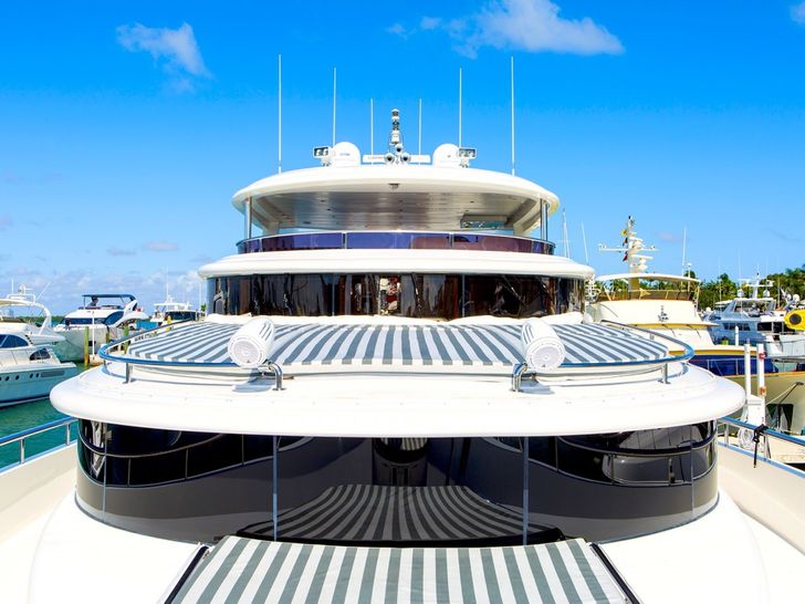 Miami Day Charter Yacht JULIA DOROTHY Johnson 103 Bow