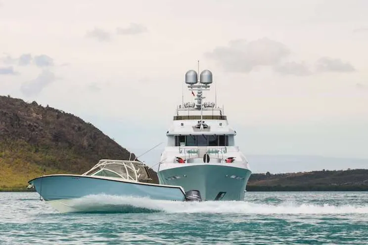 Charter Yacht JUST ENOUGH - Custom 140 - 5 Cabins - St Thomas - Tortola - BVI - Virgin Islands
