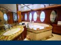 JUST ENOUGH - Custom Yacht 140,bathtub