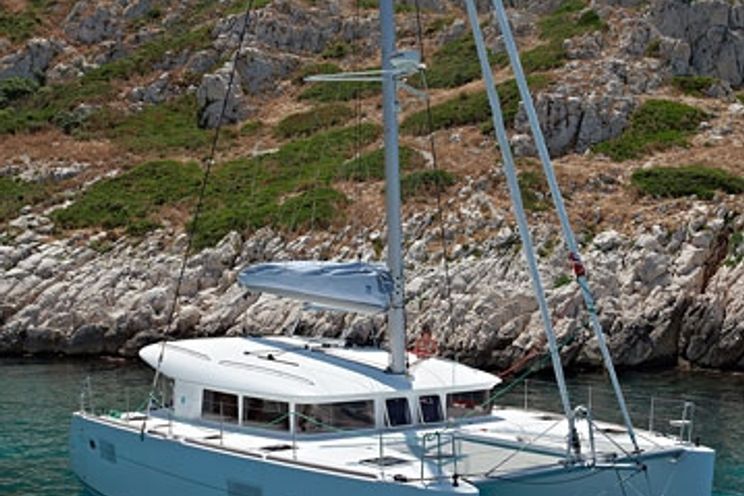 Charter Yacht Lagoon 400 S2 - 4 Cabins - British Virgin Islands - Tortola - St Maarten