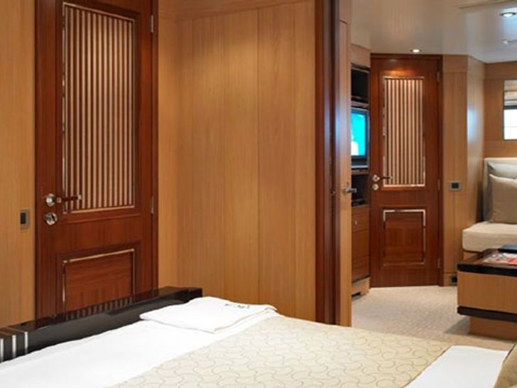 KATHLEEN ANNE Feadship SL39 - VIP cabin 1 KATHLEEN ANNE Feadship SL39 - VIP cabin 1