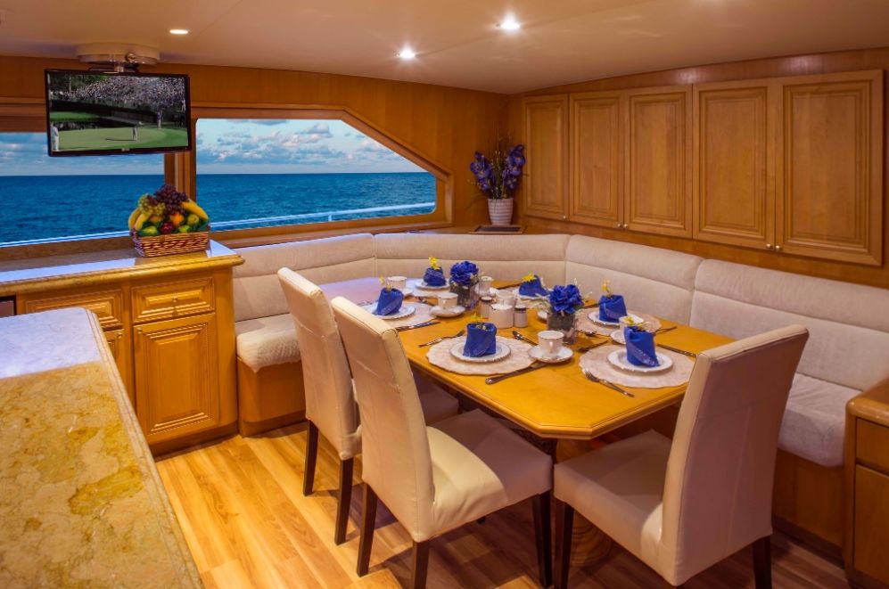 KELLY ANNE - Broward Marine 110