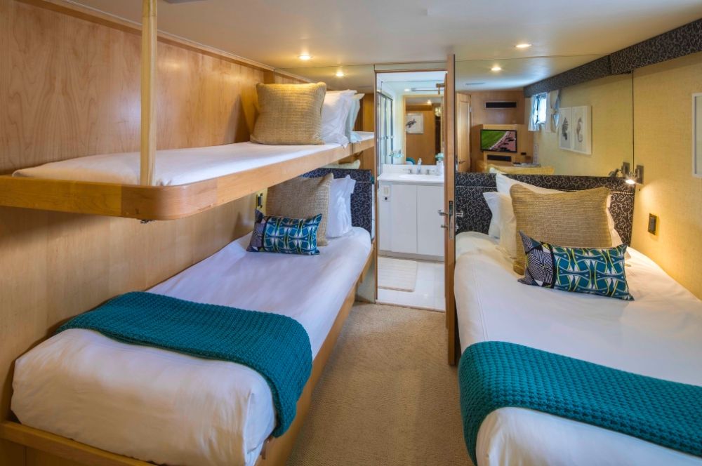 KELLY ANNE - Broward Marine 110
