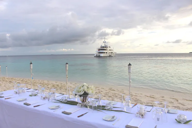 Charter Yacht KERI LEE III - Trinity 54m - 6 Cabins - Sydney - Whitsundays - Tahiti - Fiji - New Caledonia