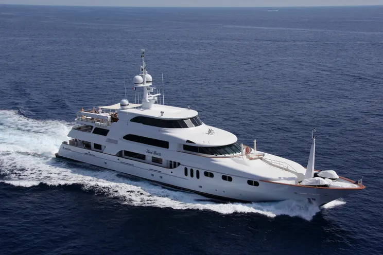 Charter Yacht KERI LEE III - Trinity 54m - 6 Cabins - Sydney - Whitsundays - Tahiti - Fiji - New Caledonia