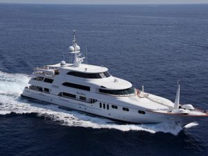 KERI LEE III - Trinity 54m - 6 Cabins - Sydney - Whitsundays - Tahiti - Fiji - New Caledonia KERI LEE III - Trinity 54m - 6 Cabins - Sydney - Whitsundays - Tahiti - Fiji - New Caledonia