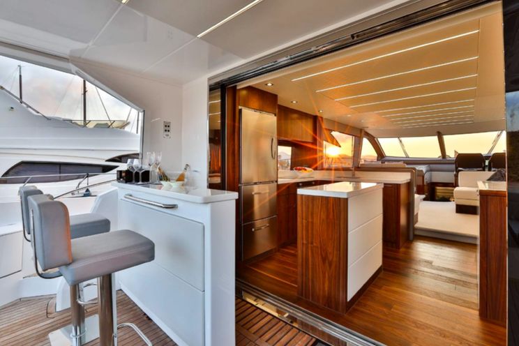 Charter Yacht KEY WEST OF IBIZA II - Sunseeker Manhattan 66 - 4 Cabins - Ibiza