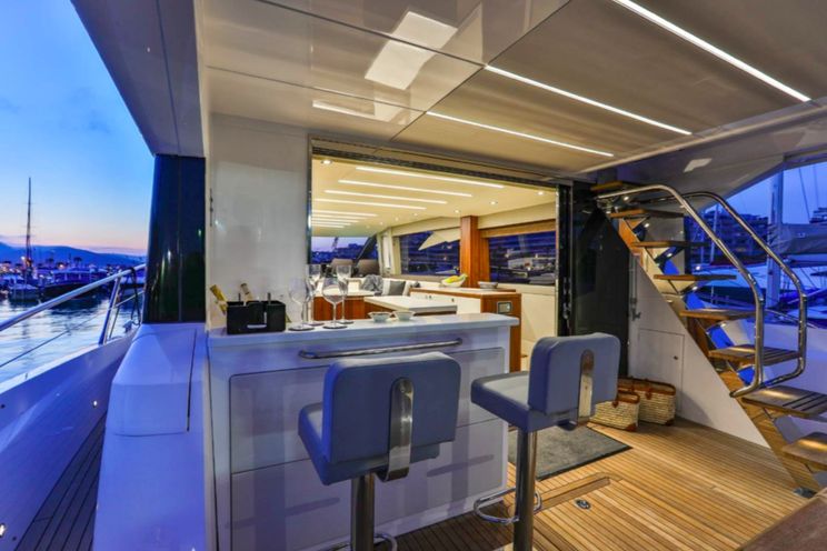 Charter Yacht KEY WEST OF IBIZA II - Sunseeker Manhattan 66 - 4 Cabins - Ibiza