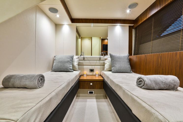 Charter Yacht KEY WEST OF IBIZA II - Sunseeker Manhattan 66 - 4 Cabins - Ibiza