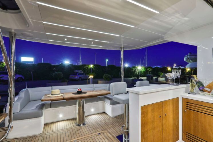 Charter Yacht KEY WEST OF IBIZA II - Sunseeker Manhattan 66 - 4 Cabins - Ibiza