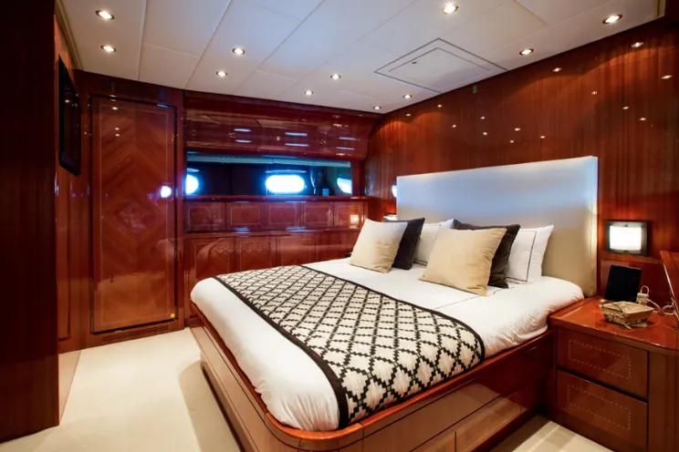 Charter Yacht KIDI ONE - Leopard 34m - 4 Cabins - Port Grimaud - St Tropez - Cannes - Monaco
