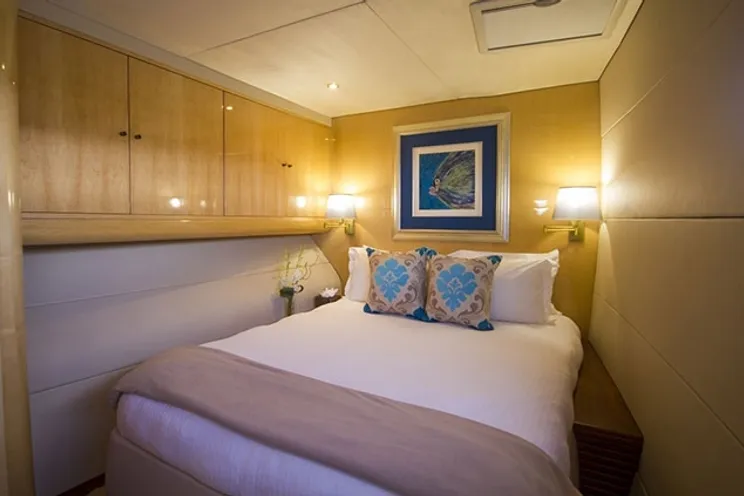 Charter Yacht KINGS RANSOM - Matrix Silhouette 76 - 5 Cabins - Tortola - BVI