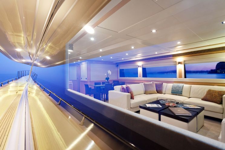 Charter Yacht LA PAUSA - Ferretti Custom Line Navetta 86 - 5 Cabins - Monaco - Nice - Cannes - Antibes