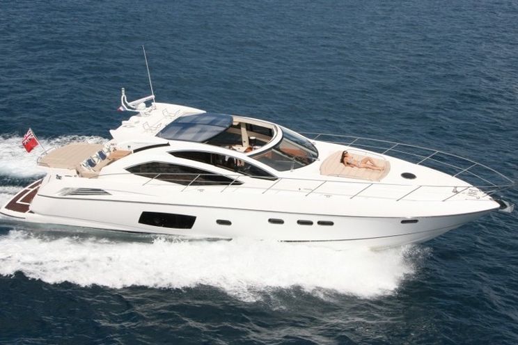 Charter Yacht LA BELLINI - Sunseeker Predator 64 - 3 Cabins - Cannes - Juan Les Pins - Antibes