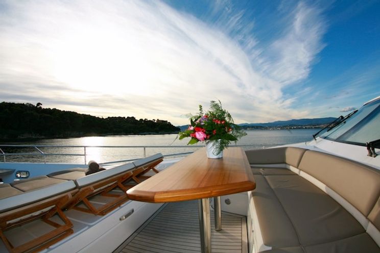 Charter Yacht LADY BEATRICE - Princess 30m - 4 Cabins - Cannes - Antibes - Monaco - Villefranche - Nice