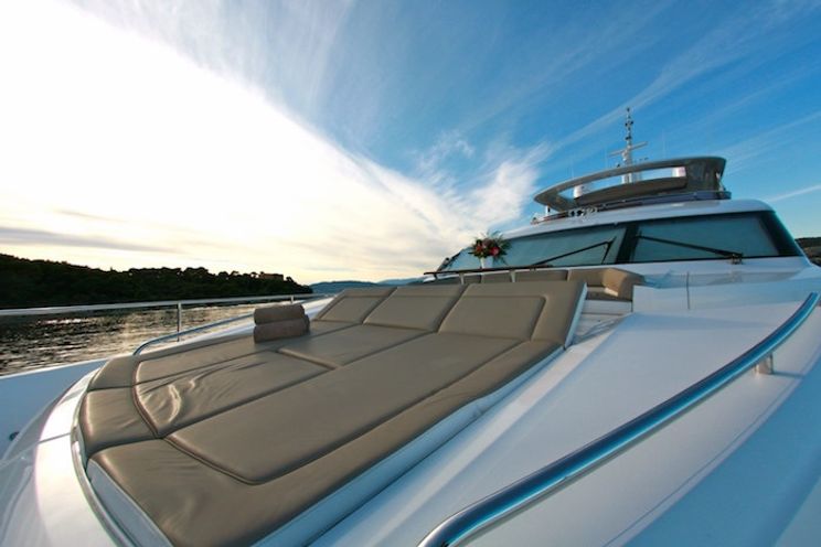 Charter Yacht LADY BEATRICE - Princess 30m - 4 Cabins - Cannes - Antibes - Monaco - Villefranche - Nice