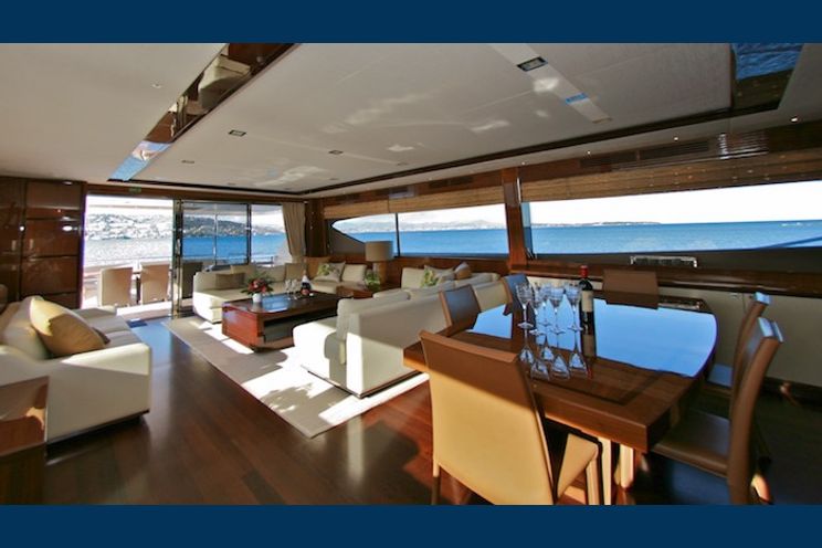 Charter Yacht LADY BEATRICE - Princess 30m - 4 Cabins - Cannes - Antibes - Monaco - Villefranche - Nice