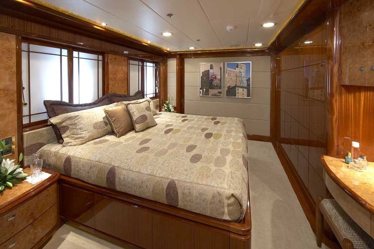Charter Yacht LADY LEILA - Horizon Yachts 132 - 5 Staterooms - Bahamas - Nassau - Paradise Island - Georgetown