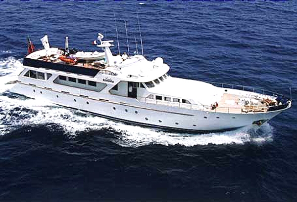Charter Yacht LADY ROXANNE - Benetti 30m - Up to 35 passengers cruising - Cannes - Nice - Monaco - St Tropez