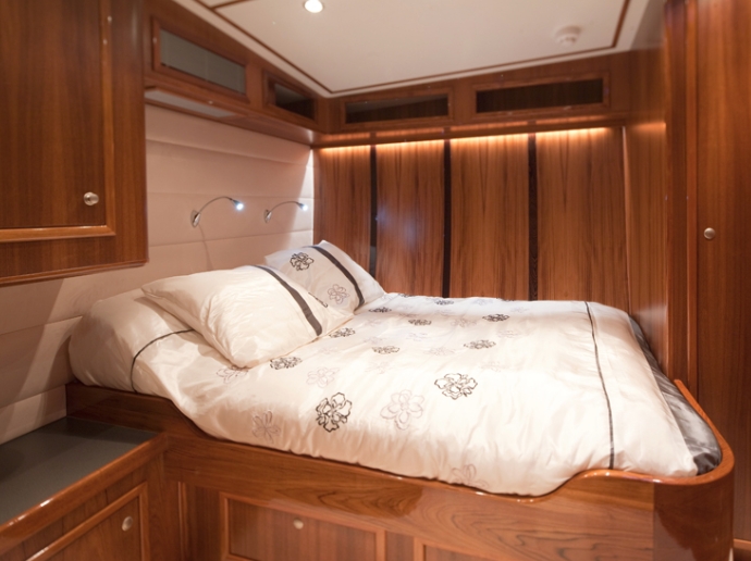 Charter Yacht LADY THURAYA - 31m Lubbe Voss - 4 Cabins - Palma - Cannes - Monaco - Naples - Dubrovnik