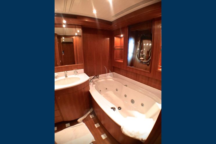 Charter Yacht LADY AMANDA - Guy Couach 30m - 4 Cabins - Cannes - Monaco - St Tropez