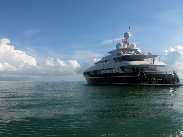 LADY AZUL Heesen 129 - anchored aft view LADY AZUL Heesen 129 - anchored aft view