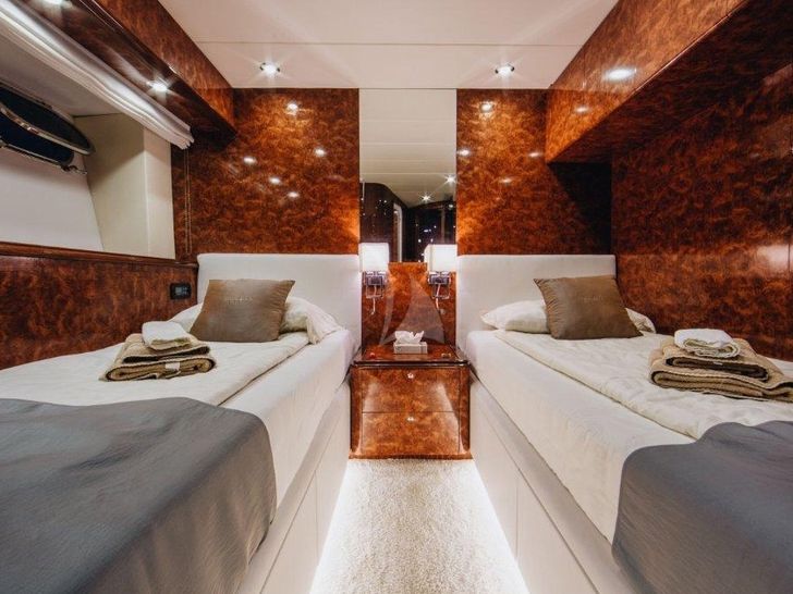 LADY LONA Amer 86 - twin cabin 1 LADY LONA Amer 86 - twin cabin 1