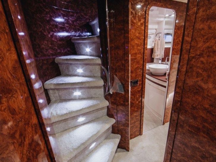 LADY LONA Amer 86 - staircase LADY LONA Amer 86 - staircase