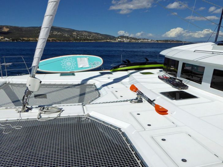 LADY M - Lagoon 620