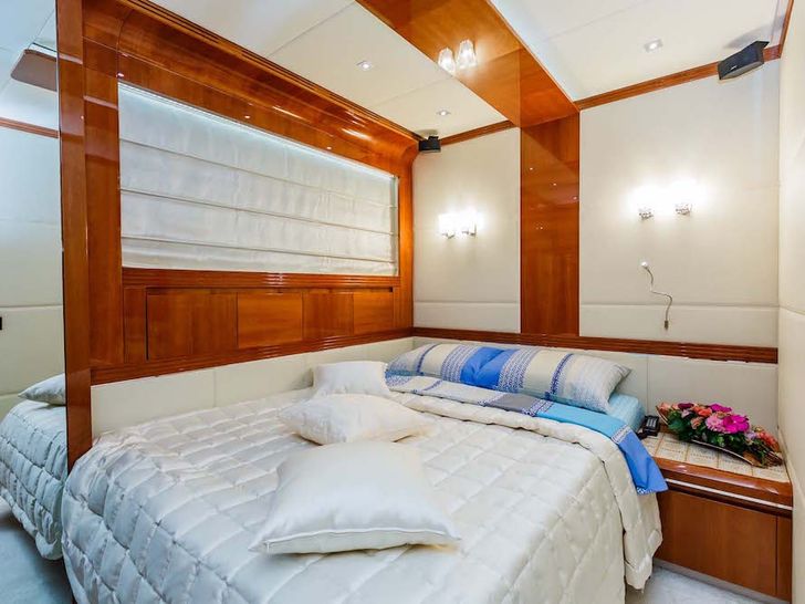 Double Cabin Double Cabin