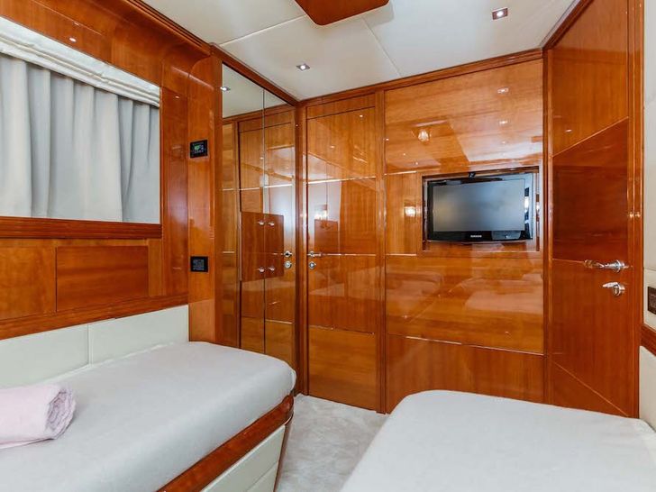 First Twin Cabin First Twin Cabin