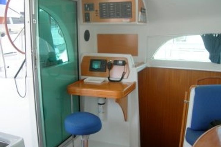 Charter Yacht Lagoon 380 - 4 Cabins - Ibiza