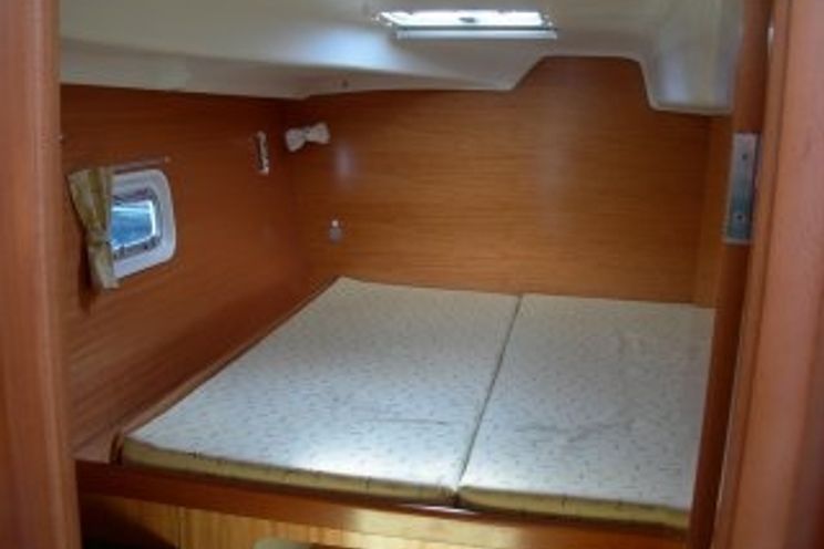 Charter Yacht Lagoon 380 - 4 Cabins - Ibiza