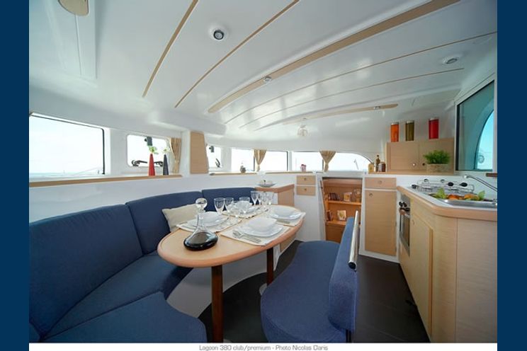 Charter Yacht Lagoon 380 - 4 Cabins - Portorosa - Palermo