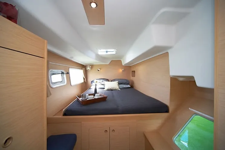 Charter Yacht Lagoon 380 - 4 Cabins - Portorosa - Palermo