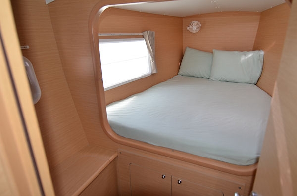 Charter Yacht Lagoon 380 - 4 cabins - Tortola,BVI